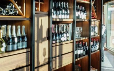 Il vino meglio prenderlo in enoteca che su internet