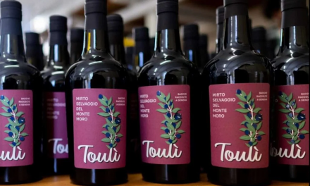 Storia del mirto selvaggio nato sul monte da cui si vede tutta Genova