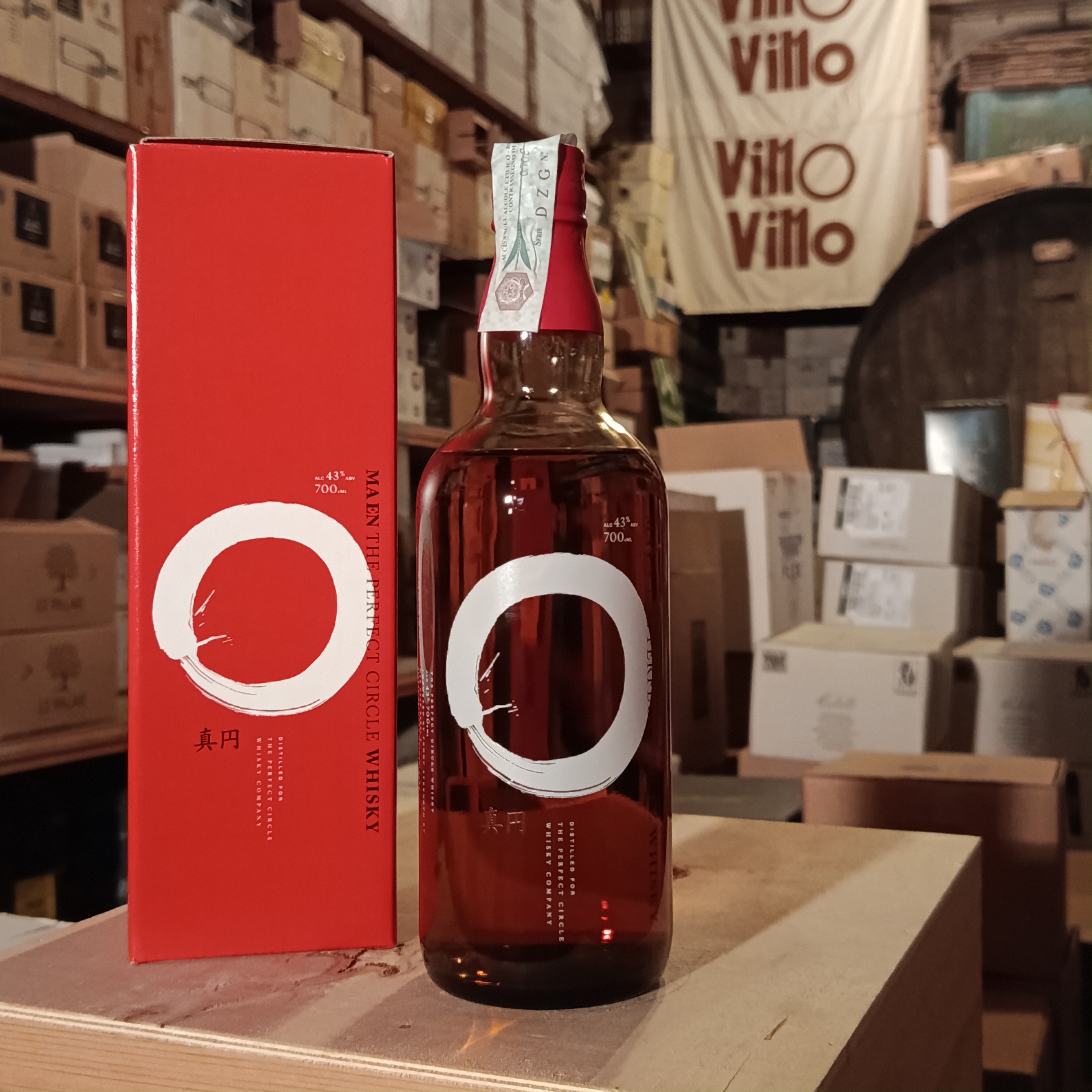 Maen The Perfect Circle Whisky Maen The Perfect Circle Whisky